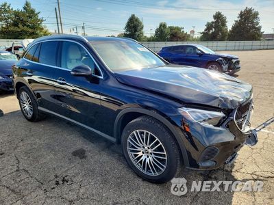 Czwarte zdjęcie samochodu z boku: 2024 MERCEDES-BENZ GLC 300 4MATIC VIN:W1NKM4HB7RF131259 - miniatura