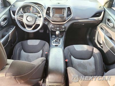 Zdjęcie 8 z 13 samochodu: 2017 JEEP CHEROKEE SPORT VIN:1C4PJMAS4HW632933 - miniatura