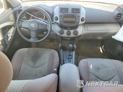 Zdjęcie 8 z 13 samochodu: 2008 TOYOTA RAV4 BASE VIN:JTMZD33V185111563 - miniatura