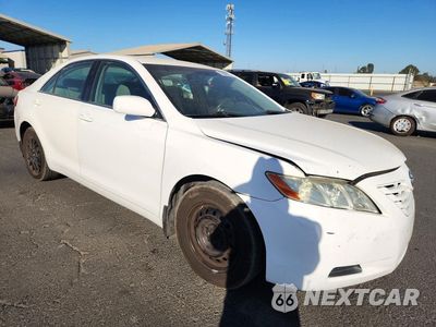Czwarte zdjęcie samochodu z boku: 2007 TOYOTA CAMRY LE VIN:4T1BE46KX7U596503 - miniatura