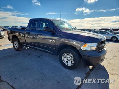 Czwarte zdjęcie samochodu z boku: 2019 RAM 1500 CLASSIC TRADESMAN VIN:1C6RR6FG9KS637634 - miniatura