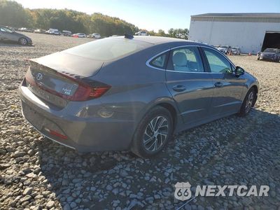Trzecie zdjęcie samochodu z tyłu: 2021 HYUNDAI SONATA HYBRID BLUE VIN:KMHL24JJXMA036408 - miniatura