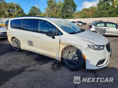 Czwarte zdjęcie samochodu z boku: 2025 CHRYSLER PACIFICA LIMITED VIN:2C4RC1GG5SR537642 - miniatura