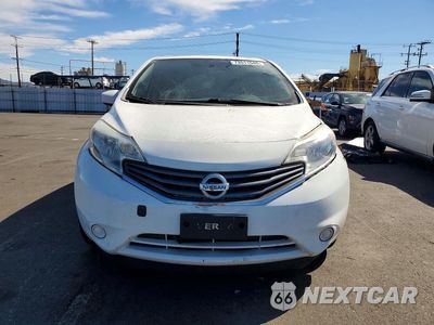 Piąte zdjęcie samochodu w środku: 2016 NISSAN VERSA NOTE SV VIN:3N1CE2CPXGL382430 - miniatura