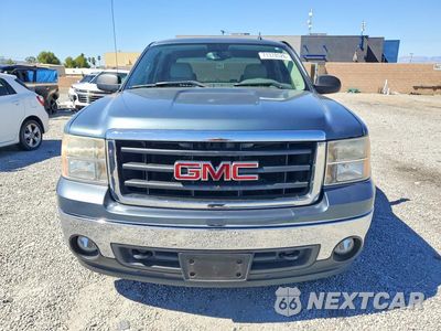 Piąte zdjęcie samochodu w środku: 2007 GMC NEW SIERRA C1500 VIN:2GTEC13C971533679 - miniatura