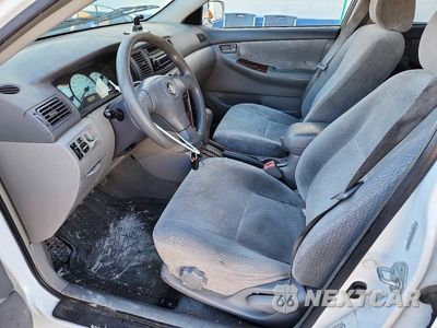 Zdjęcie 7 z 12 samochodu: 2004 TOYOTA COROLLA LE VIN:JTDBR32E942017298 - miniatura