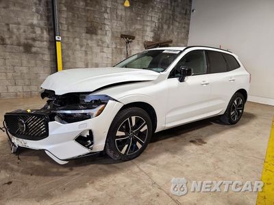 2026 VOLVO XC60 PLUS YV4M12RCXT1325192 - główne zdjęcie licytacji z USA - miniatura