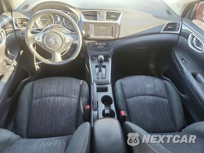 Zdjęcie 8 z 12 samochodu: 2019 NISSAN SENTRA SV VIN:3N1AB7AP4KY349533 - miniatura