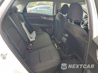 Zdjęcie 10 z 12 samochodu: 2021 KIA FORTE LXS VIN:3KPF24AD7ME284589 - miniatura