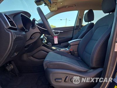 Zdjęcie 7 z 14 samochodu: 2019 HYUNDAI TUCSON VALUE VIN:KM8J33A42KU078026 - miniatura