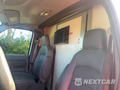 Zdjęcie 11 z 12 samochodu: 2022 FORD ECONOLINE E350 SUPER DUTY CUTAWAY VAN VIN:1FDWE3FK2NDC29877 - miniatura
