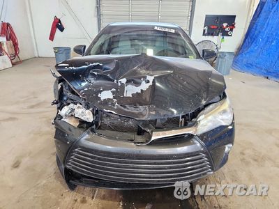 Piąte zdjęcie samochodu w środku: 2017 TOYOTA CAMRY LE VIN:4T1BF1FK7HU735144 - miniatura