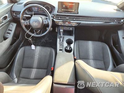 Zdjęcie 8 z 12 samochodu: 2023 HONDA CIVIC SPORT VIN:19XFL2H84PE001208 - miniatura