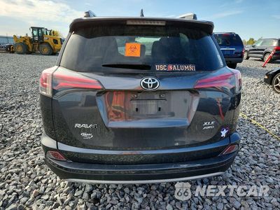 Zdjęcie 6 z 12 samochodu: 2017 TOYOTA RAV4 XLE VIN:JTMRFREV4HD200883 - miniatura