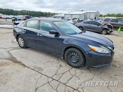 Czwarte zdjęcie samochodu z boku: 2018 NISSAN ALTIMA 2.5 S VIN:1N4AL3AP4JC116364 - miniatura