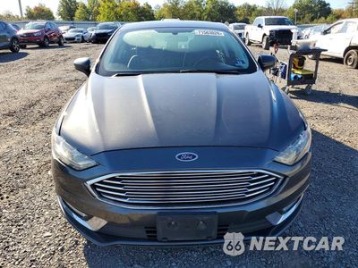 Piąte zdjęcie samochodu w środku: 2018 FORD FUSION SE HYBRID VIN:3FA6P0LU4JR239143 - miniatura