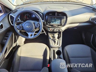 Zdjęcie 8 z 12 samochodu: 2020 KIA SOUL LX VIN:KNDJ23AU2L7083847 - miniatura