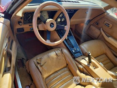 Zdjęcie 8 z 12 samochodu: 1981 CHEVROLET CORVETTE VIN:1G1AY8766B5100320 - miniatura
