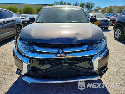 Piąte zdjęcie samochodu w środku: 2017 MITSUBISHI OUTLANDER ES VIN:JA4AD2A38HZ041927 - miniatura
