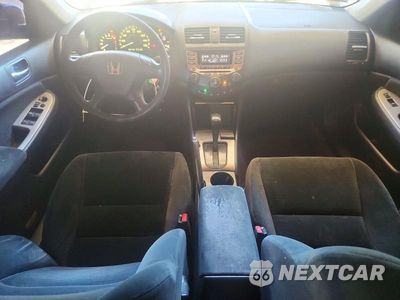 Zdjęcie 8 z 12 samochodu: 2006 HONDA ACCORD EX VIN:1HGCM567X6A144629 - miniatura