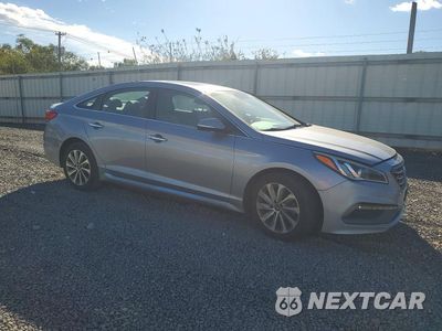 Czwarte zdjęcie samochodu z boku: 2017 HYUNDAI SONATA SPORT VIN:5NPE34AF2HH528242 - miniatura