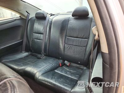 Zdjęcie 10 z 13 samochodu: 2004 HONDA ACCORD EX VIN:1HGCM82644A018181 - miniatura