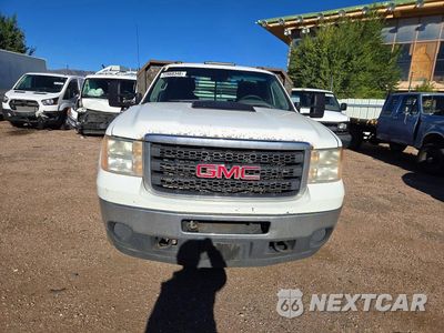 Piąte zdjęcie samochodu w środku: 2011 GMC SIERRA 3500HD VIN:1GD322CL7BF241428 - miniatura