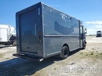 Trzecie zdjęcie samochodu z tyłu: 2020 FORD F59 DELIVERY TRUCK VIN:1F65F5KN8L0A03472 - miniatura