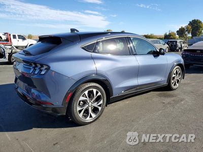 Trzecie zdjęcie samochodu z tyłu: 2021 FORD MUSTANG MACH-E VIN:3FMTK3R78MMA42505 - miniatura
