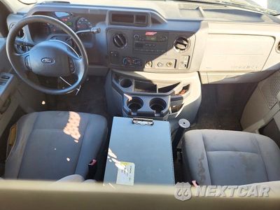 Zdjęcie 8 z 13 samochodu: 2013 FORD ECONOLINE E250 VAN VIN:1FTNE2EW3DDA82224 - miniatura