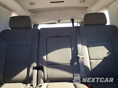 Zdjęcie 10 z 13 samochodu: 2019 CHEVROLET TAHOE K1500 VIN:1GNSKEEC4KR275959 - miniatura