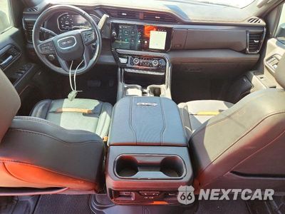 Zdjęcie 8 z 12 samochodu: 2024 GMC SIERRA K2500 AT4 VIN:1GT49PEY1RF332988 - miniatura