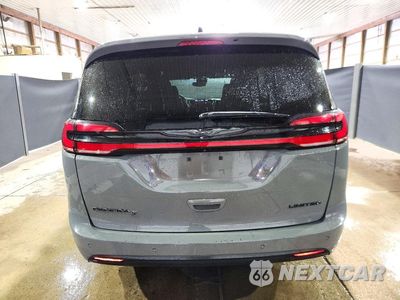 Zdjęcie 6 z 13 samochodu: 2025 CHRYSLER PACIFICA LIMITED VIN:2C4RC1GGXSR524417 - miniatura
