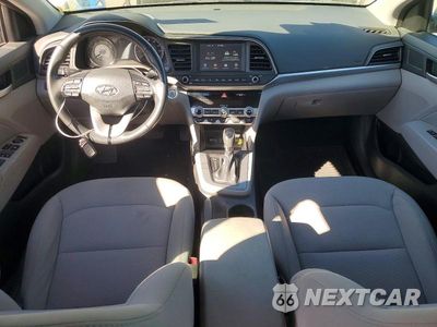 Zdjęcie 8 z 13 samochodu: 2019 HYUNDAI ELANTRA VALUE EDITION VIN:5NPD84LF6KH447049 - miniatura