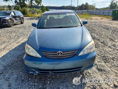 Piąte zdjęcie samochodu w środku: 2004 TOYOTA CAMRY LE V6 VIN:4T1BF32K64U576029 - miniatura