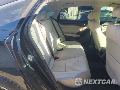 Zdjęcie 10 z 12 samochodu: 2018 HONDA ACCORD LX VIN:1HGCV1F16JA257892 - miniatura