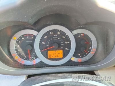 Zdjęcie 9 z 12 samochodu: 2011 TOYOTA RAV4 BASE VIN:2T3BF4DVXBW097064 - miniatura