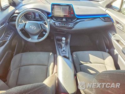 Zdjęcie 8 z 13 samochodu: 2019 TOYOTA C-HR LE VIN:JTNKHMBX9K1025183 - miniatura
