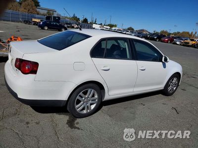 Trzecie zdjęcie samochodu z tyłu: 2010 VOLKSWAGEN JETTA SE VIN:3VWRZ7AJ4AM168264 - miniatura