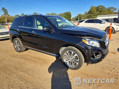 Czwarte zdjęcie samochodu z boku: 2017 MERCEDES-BENZ GLE 350 VIN:4JGDA5JB6HA829300 - miniatura