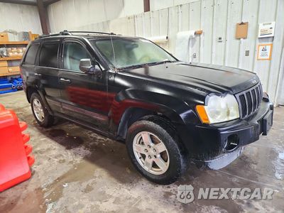 Czwarte zdjęcie samochodu z boku: 2006 JEEP GRAND CHEROKEE LAREDO VIN:1J4GR48K26C287151 - miniatura