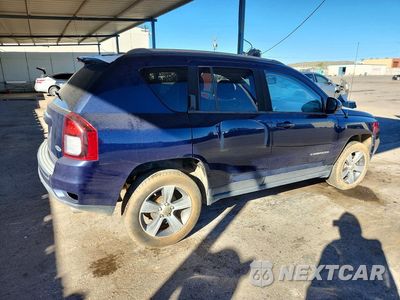 Trzecie zdjęcie samochodu z tyłu: 2016 JEEP COMPASS LATITUDE VIN:1C4NJCEA9GD775275 - miniatura
