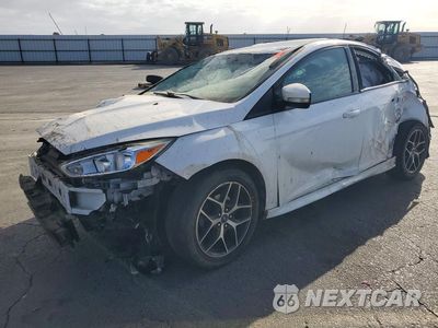 2016 FORD FOCUS SE 1FADP3K27GL315633 - główne zdjęcie licytacji z USA - miniatura