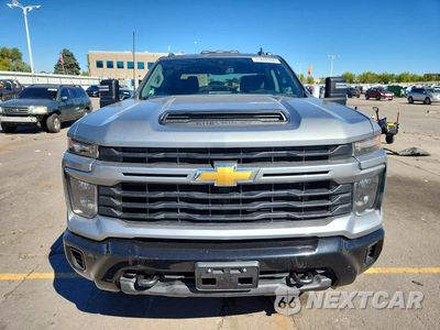 Piąte zdjęcie samochodu w środku: 2024 CHEVROLET SILVERADO K2500 CUSTOM VIN:2GC4YME77R1231177 - miniatura