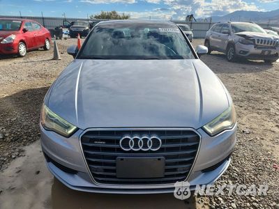 Piąte zdjęcie samochodu w środku: 2015 AUDI A3 PREMIUM PLUS VIN:WAUEFGFF0F1054617 - miniatura