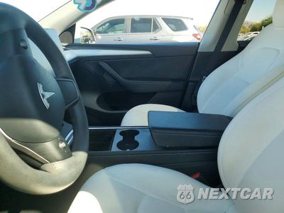 Zdjęcie 7 z 12 samochodu: 2025 TESLA MODEL Y VIN:7SAYGAEE2SF302566 - miniatura