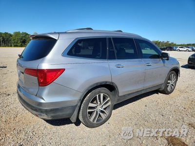 Trzecie zdjęcie samochodu z tyłu: 2017 HONDA PILOT TOURING VIN:5FNYF5H92HB026467 - miniatura