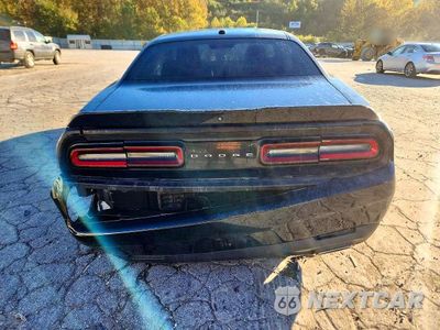 Zdjęcie 6 z 12 samochodu: 2018 DODGE CHALLENGER SXT VIN:2C3CDZAG0JH138544 - miniatura