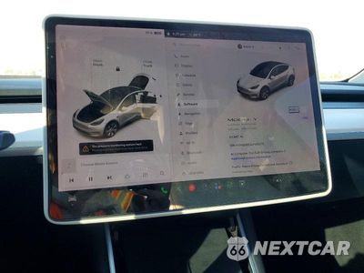 Zdjęcie 9 z 12 samochodu: 2020 TESLA MODEL Y VIN:5YJYGDEE2LF056716 - miniatura
