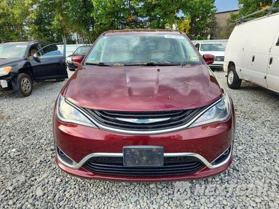 Piąte zdjęcie samochodu w środku: 2018 CHRYSLER PACIFICA HYBRID TOURING L VIN:2C4RC1L73JR157669 - miniatura